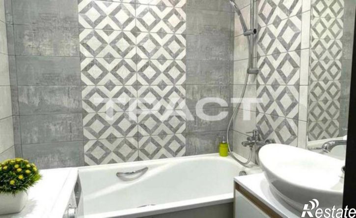 3-комн квартира ул Папова, 10,  д. 10