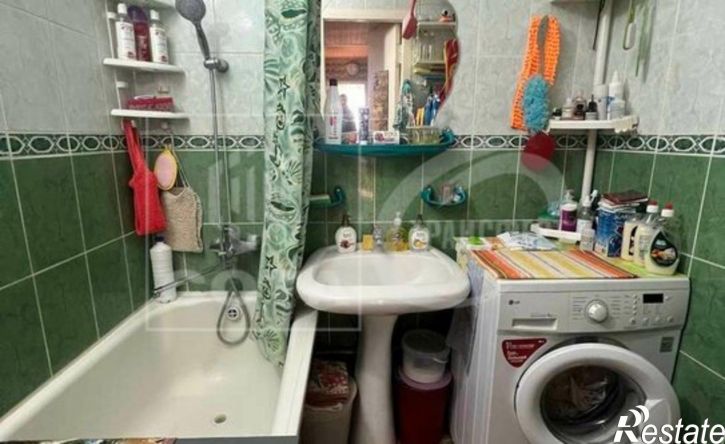 3-комн квартира улица Артамонова, 40,  д. 40