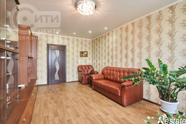 3-комн квартира улица Маршала Одинцова, 2,  д. 2