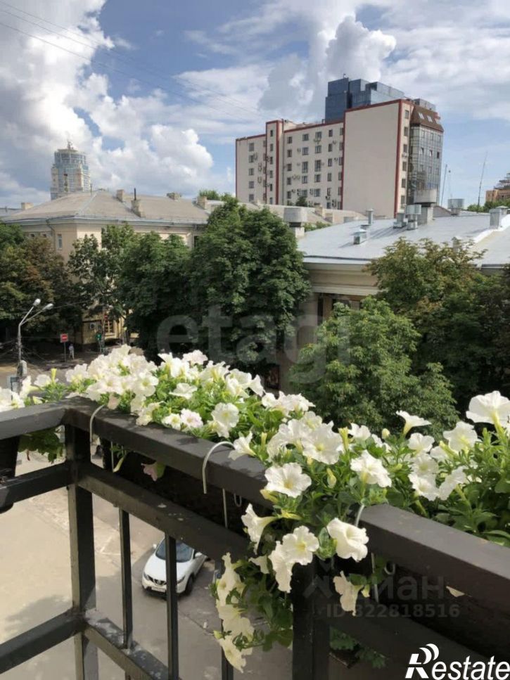 3-комн квартира ул Комиссаржевской, 6а,  д. 6а