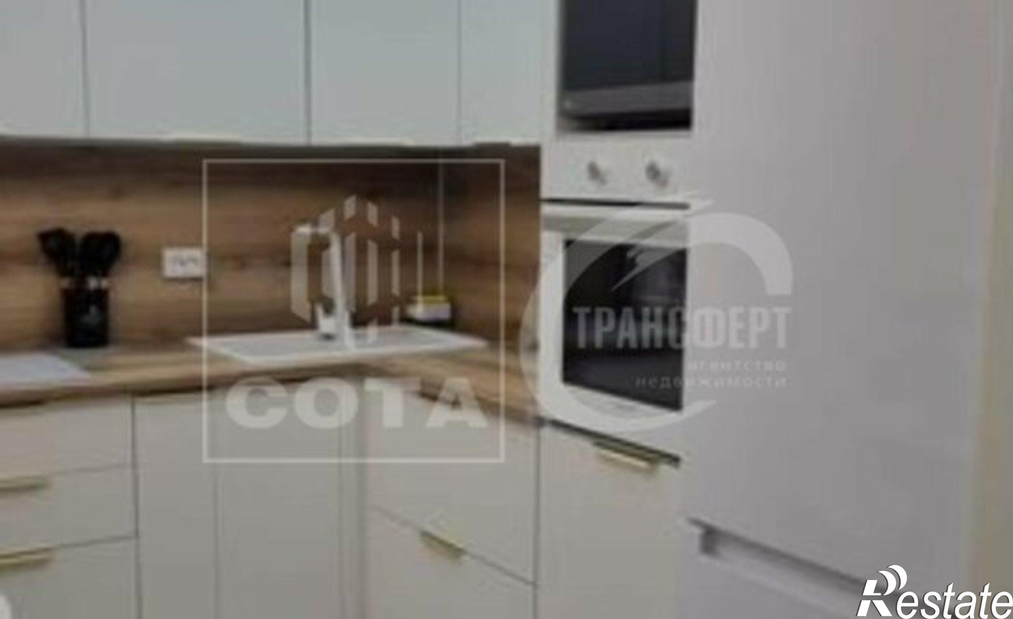 Купить квартиру за 5 700 000 рублей на улица Суворова, 122Д