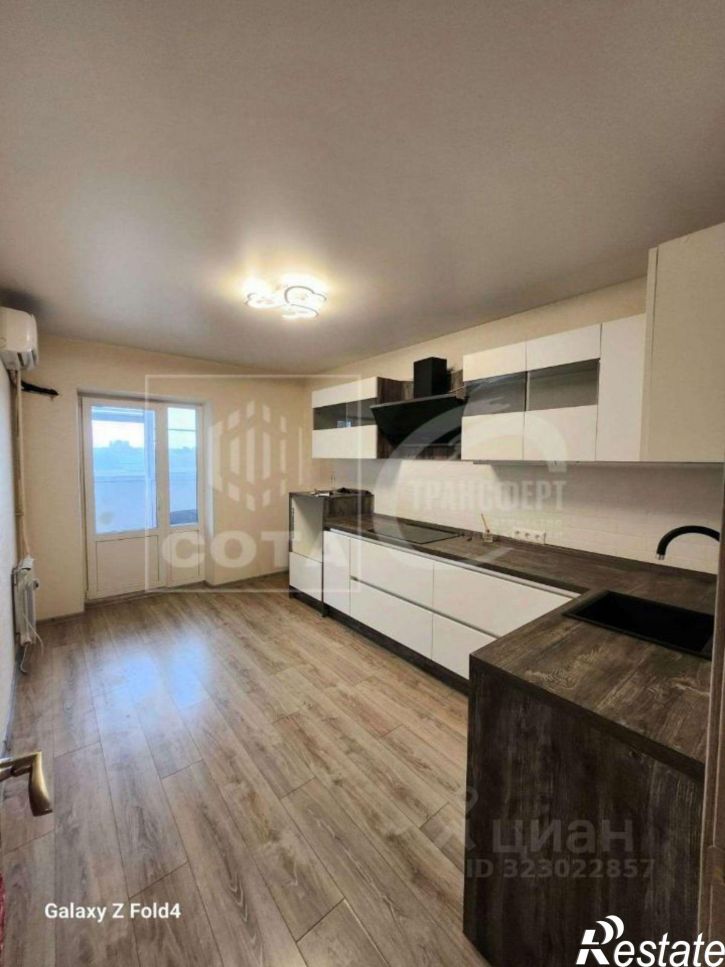 3-комн квартира ул Коренцова, 5,  д. 5