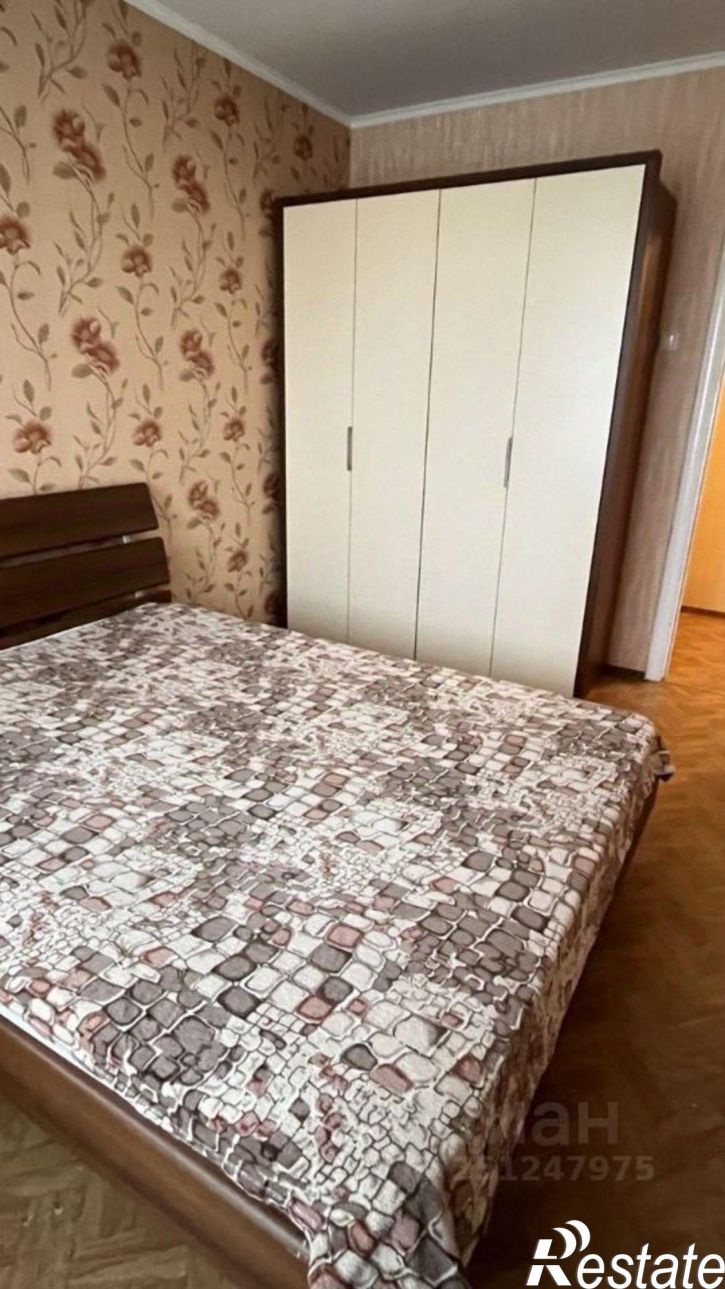 3-комн квартира ул Защитников Родины, 1а,  д. 1а