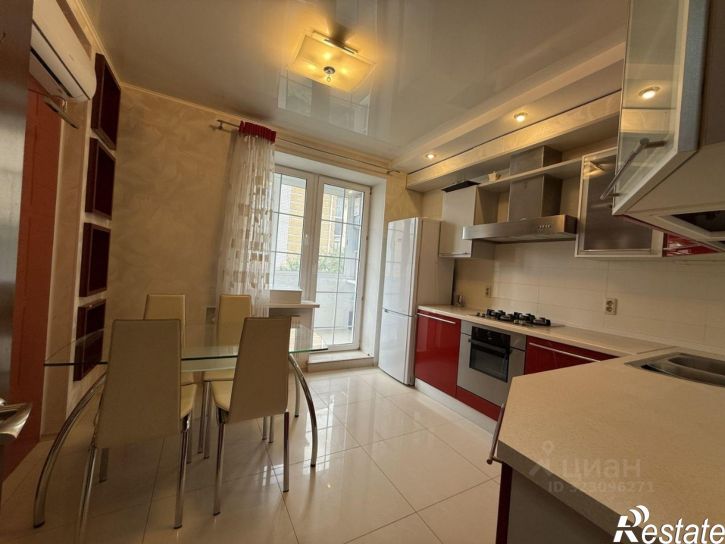 3-комн квартира Снайперский пер, 16,  д. 16