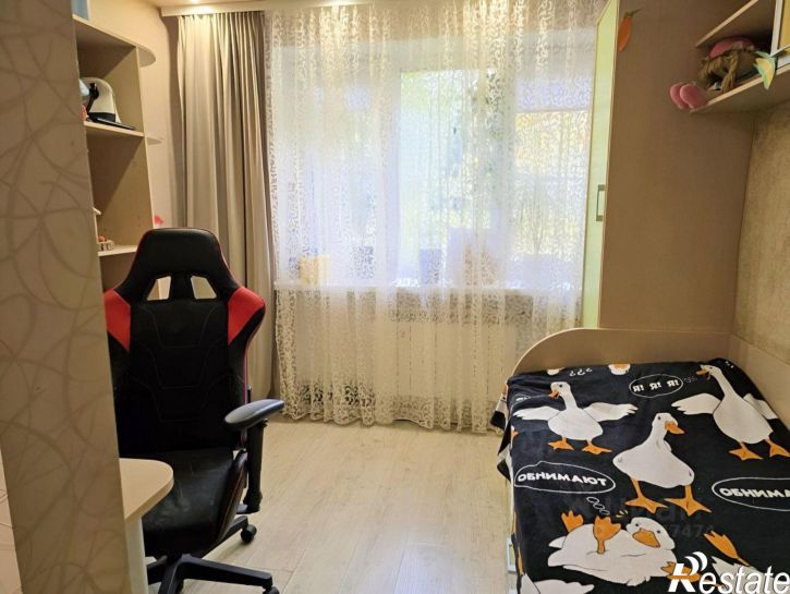 2-комн квартира улица Генерала Перхоровича, 5,  д. 5