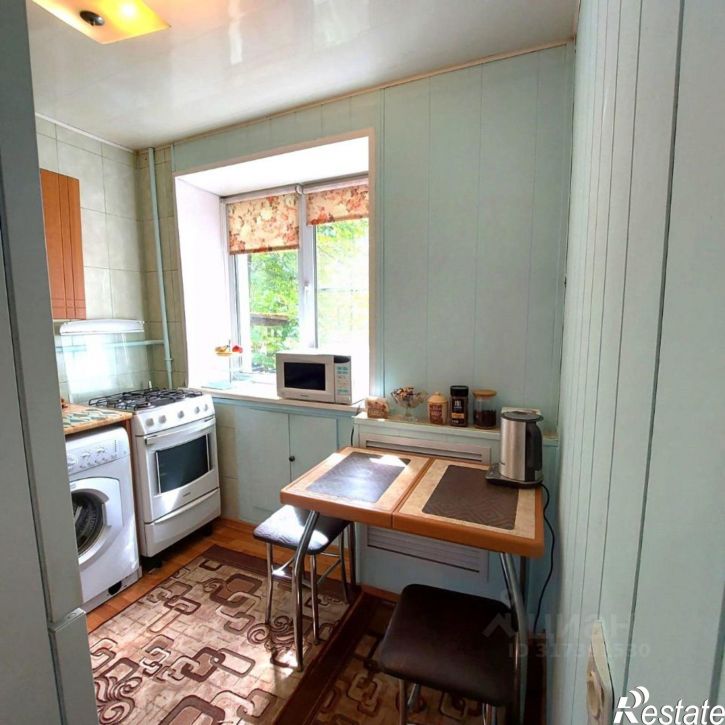 3-комн квартира улица Остужева, 42,  д. 42