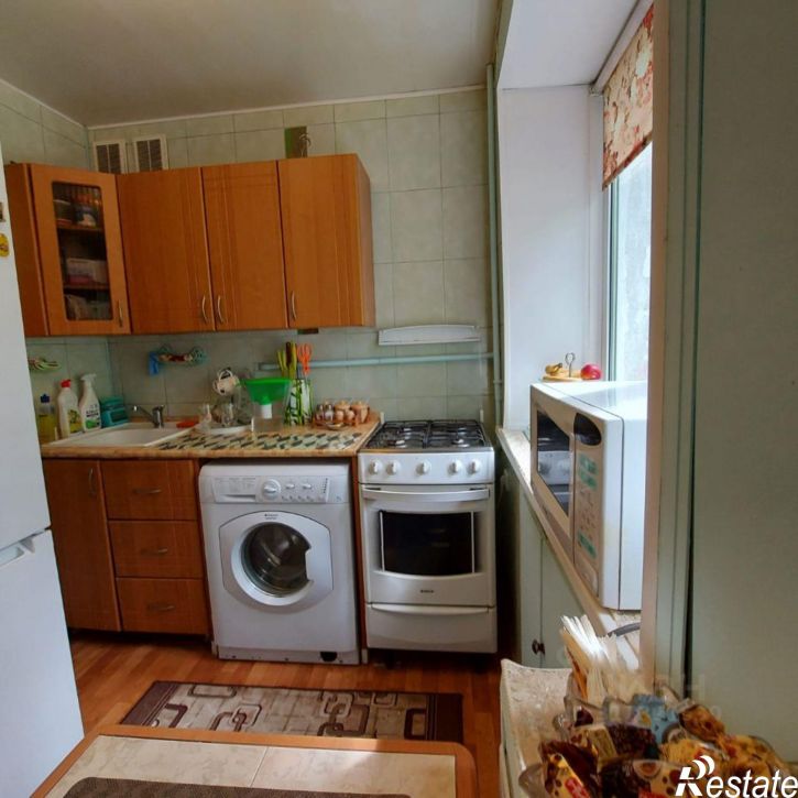 3-комн квартира улица Остужева, 42,  д. 42