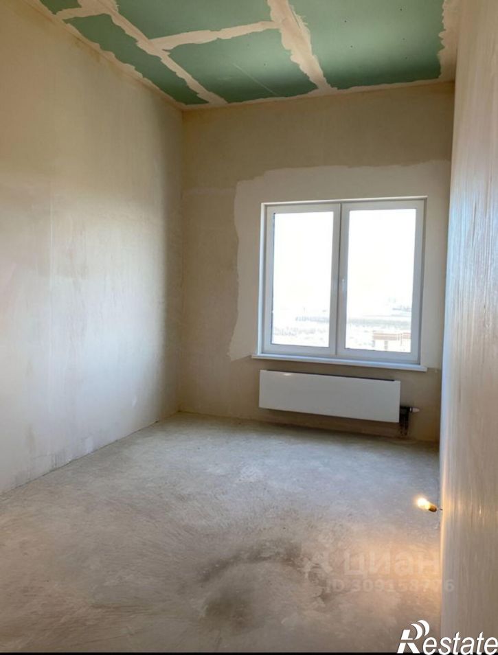 3-комн квартира улица Загоровского, 1,  д. 1