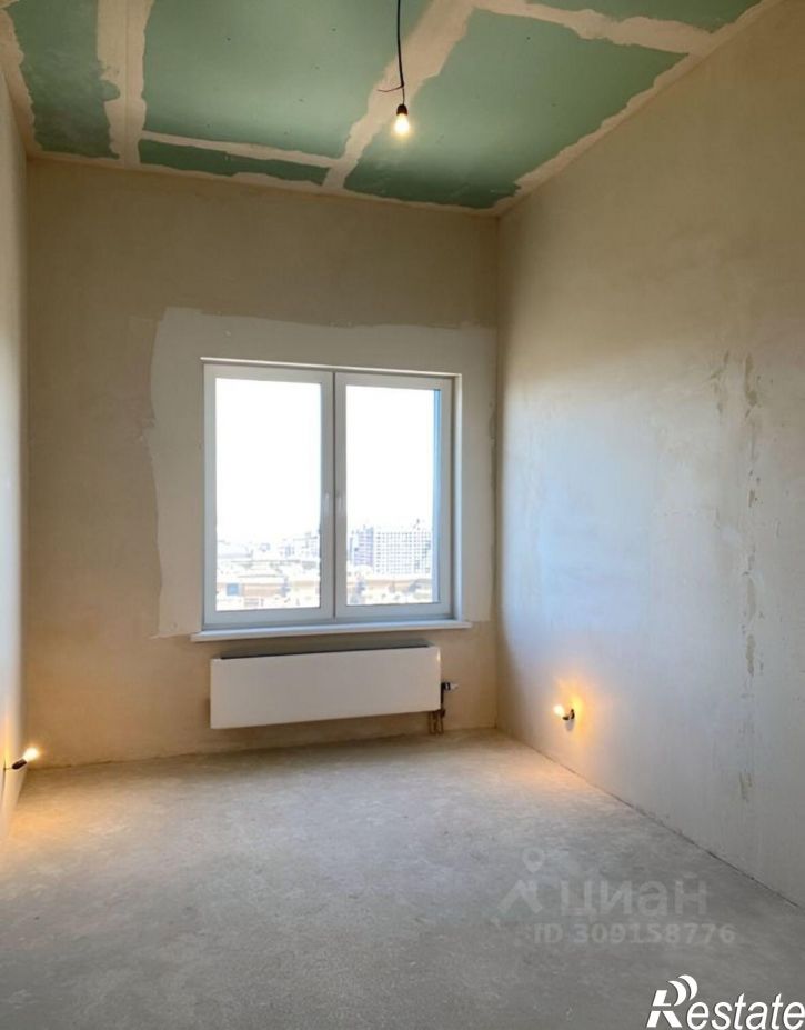 3-комн квартира улица Загоровского, 1,  д. 1