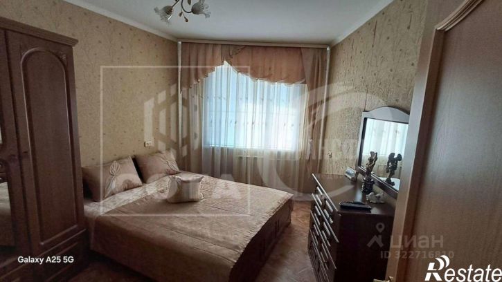 4-комн квартира улица Теплоэнергетиков, 15,  д. 15