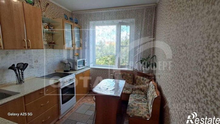 4-комн квартира улица Теплоэнергетиков, 15,  д. 15