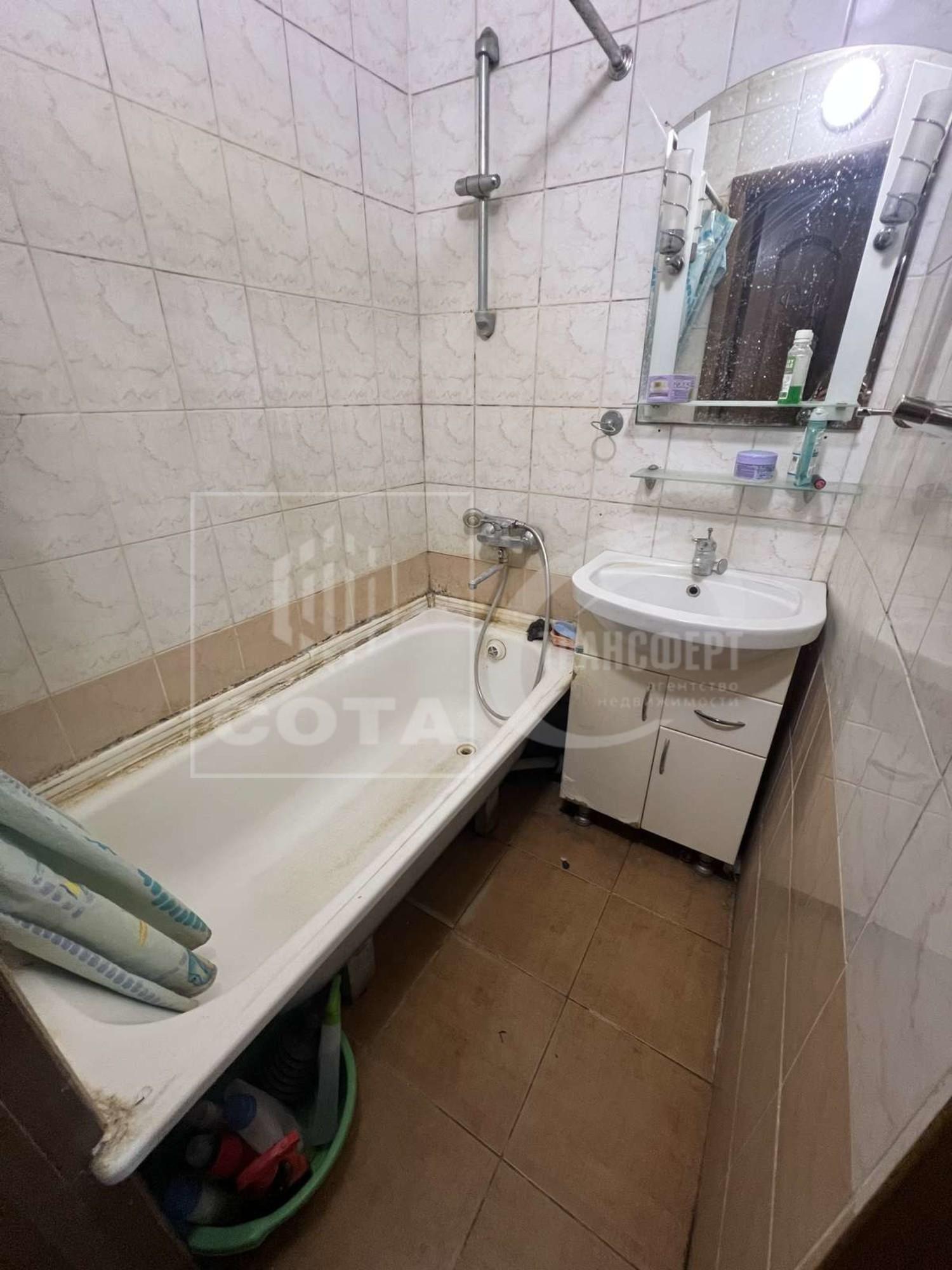 Купить квартиру за 5 950 000 рублей на Остужева улица, 28