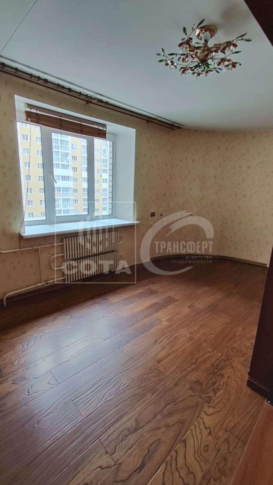 Купить квартиру за 10 000 000 рублей на Революции 1905 года улица, 80б