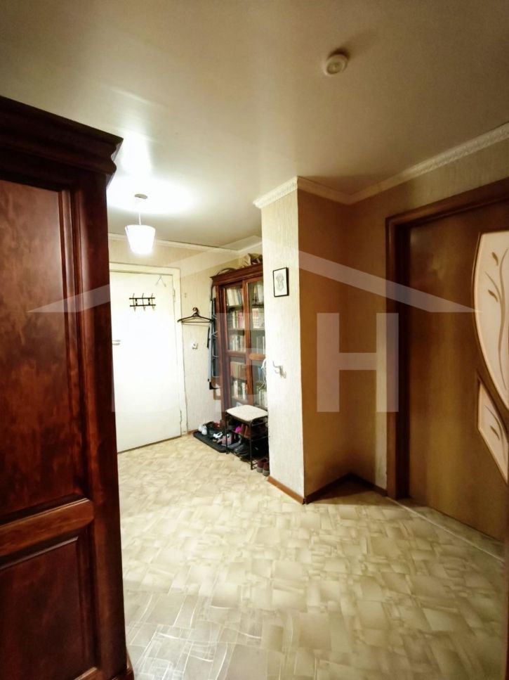 3-комн квартира Революции 1905 года улица, 40