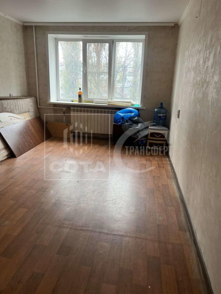 3-комн квартира Остужева улица, 28