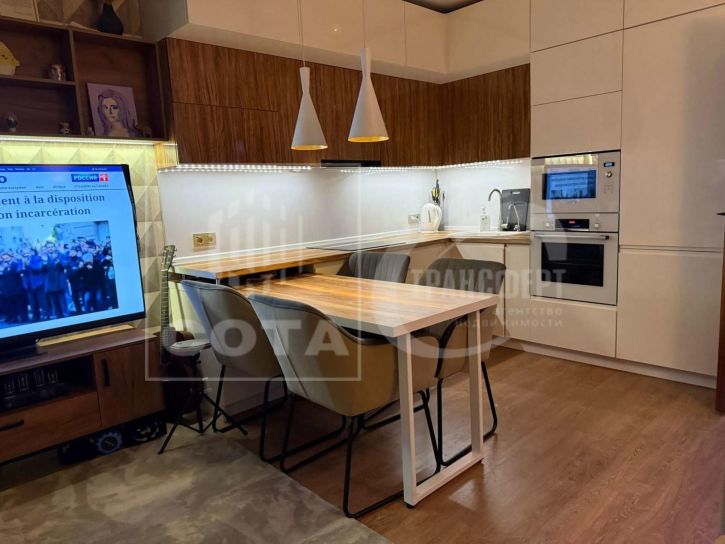 3-комн квартира Олимпийский жилой массив, 17