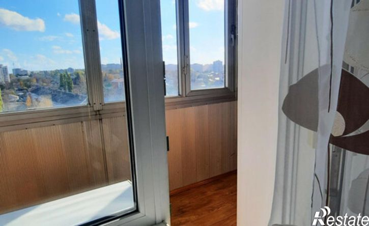 3-комн квартира улица Лётчика Колесниченко, 31,  д. 31