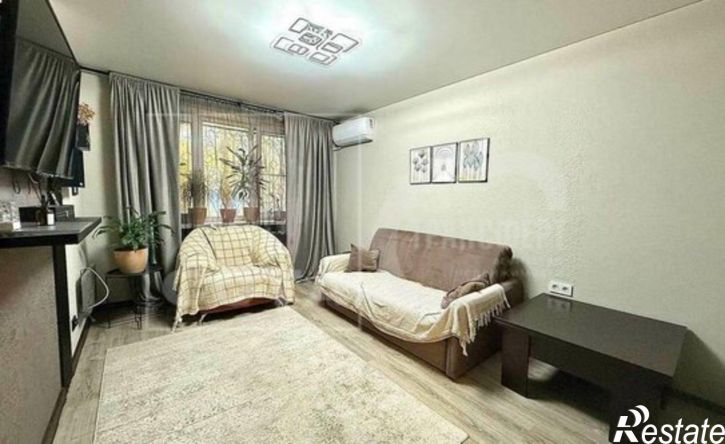 2-комн квартира улица Генерала Перхоровича, 5,  д. 5