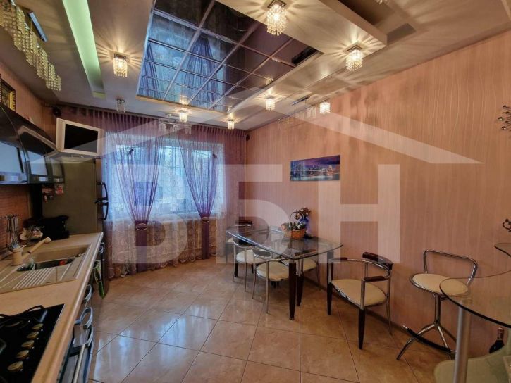 Коттедж/дом Соловьиная улица, 21