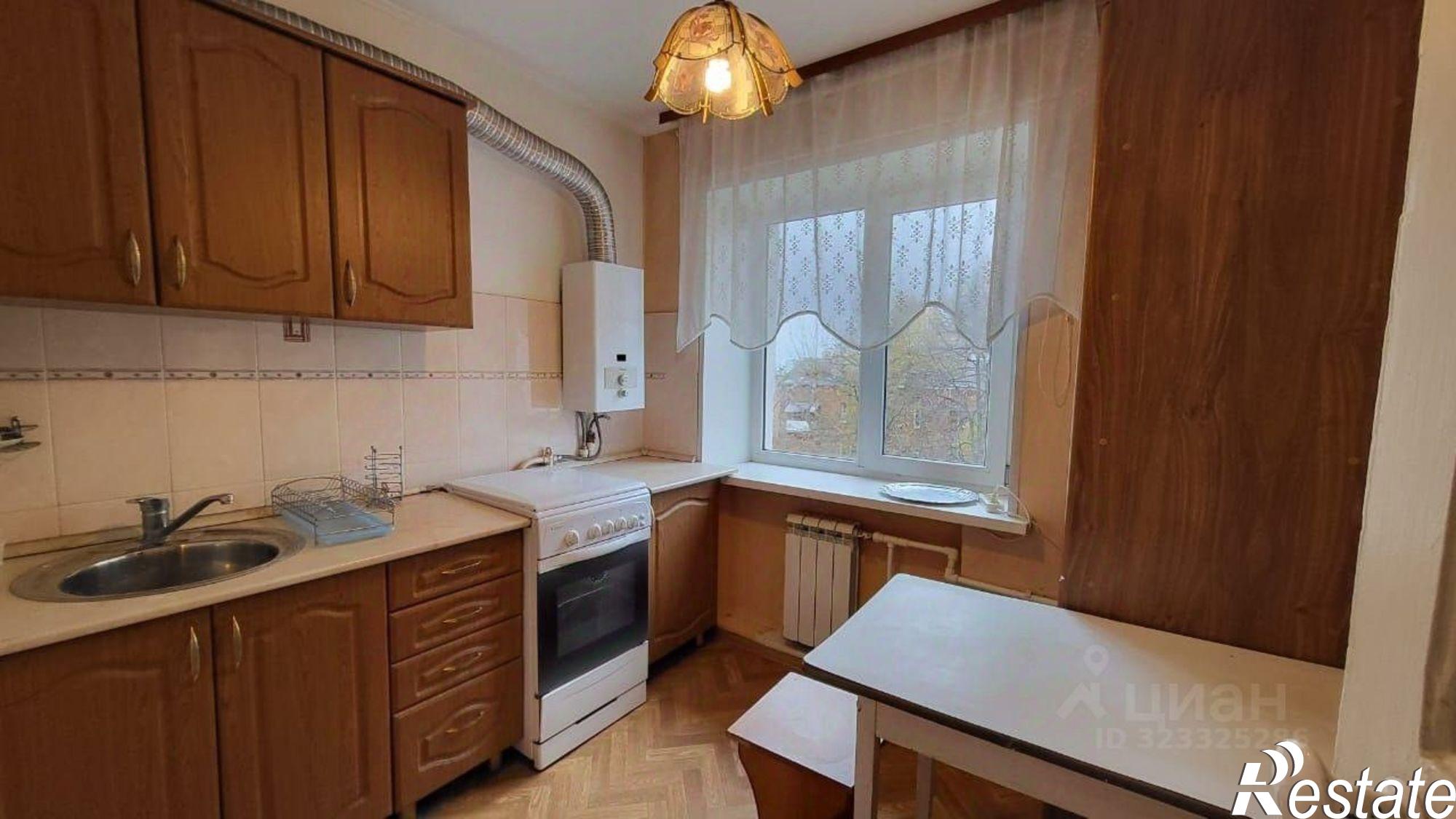 Сдать квартиру за 25 000 рублей на площадь Ленина, 4