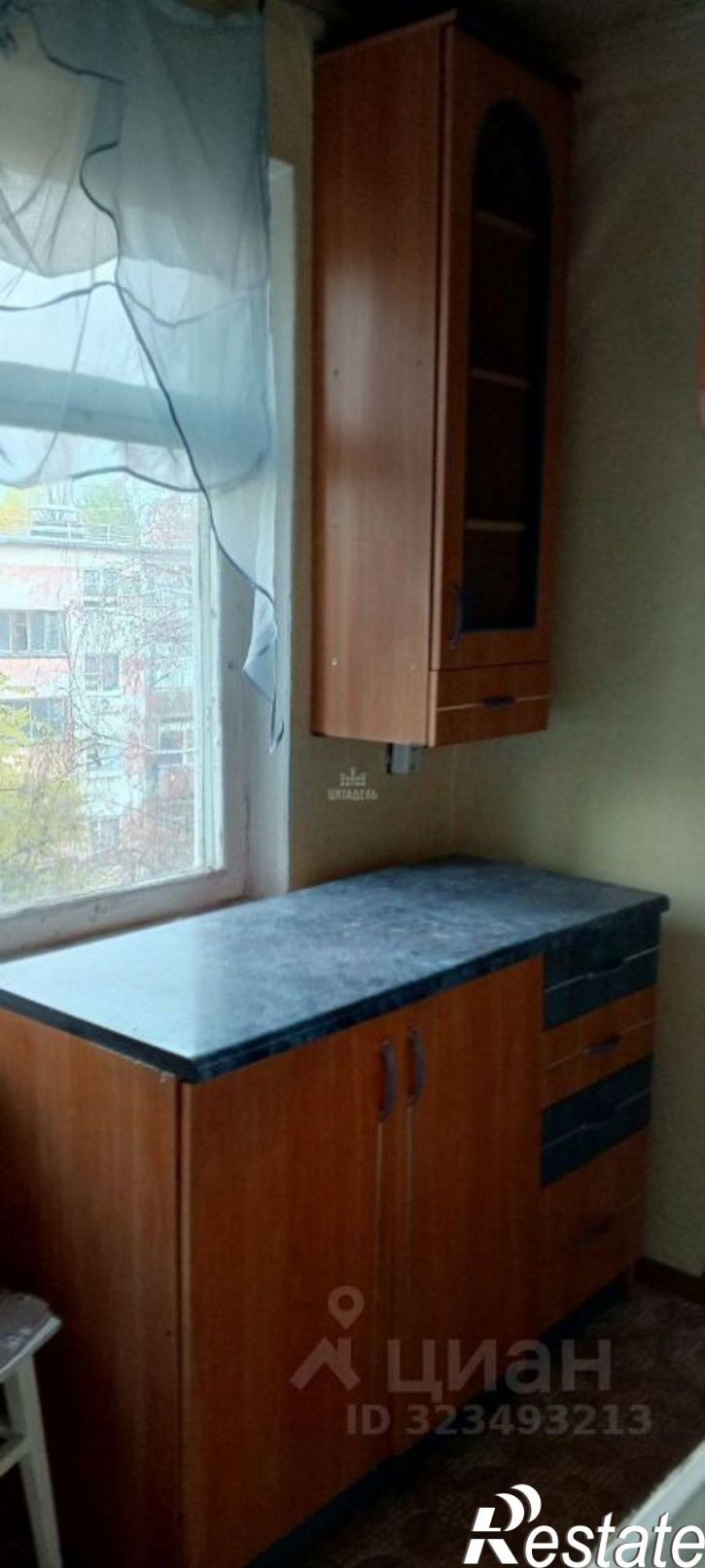 2-комн квартира улица Домостроителей, 37,  д. 37