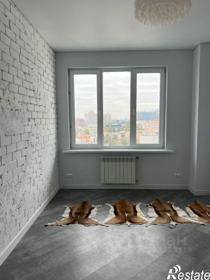 3-комн квартира ул Пятницкого, 65а,  д. 65а