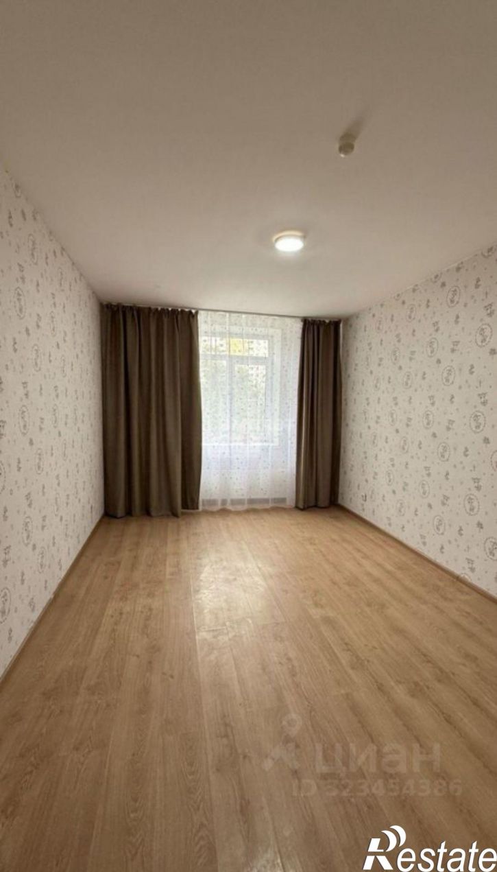 3-комн квартира улица Грамши, 76,  д. 76