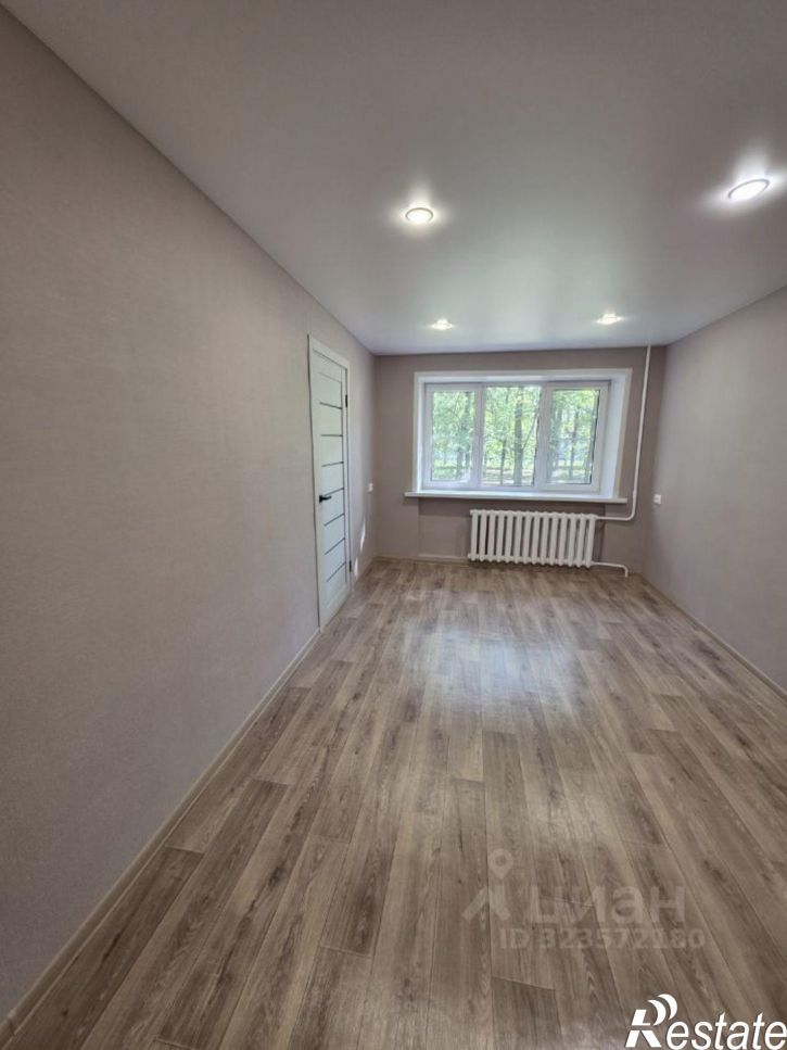 2-комн квартира улица Космонавтов, 12,  д. 12