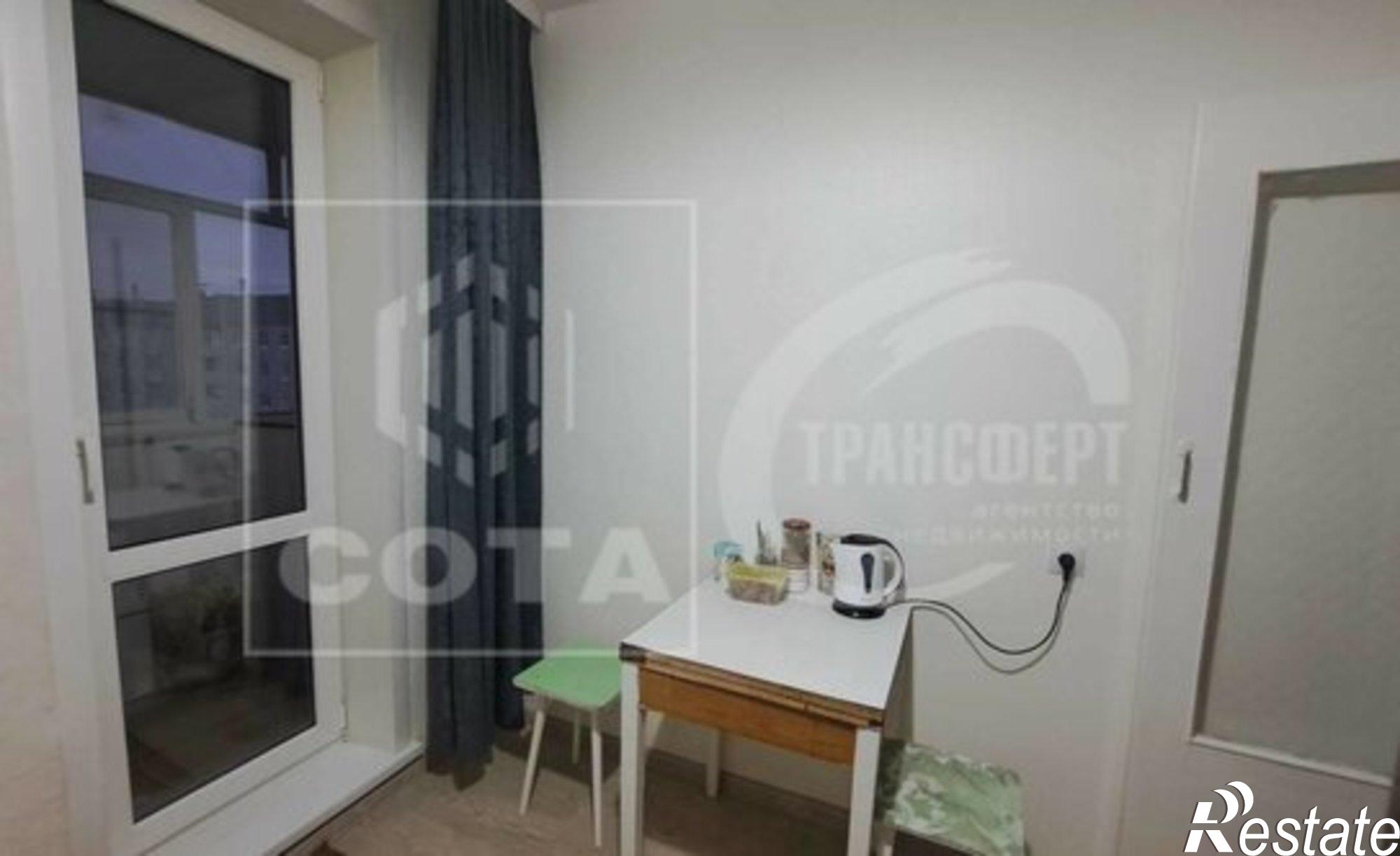 Купить квартиру за 3 300 000 рублей на Тепличная улица, 2