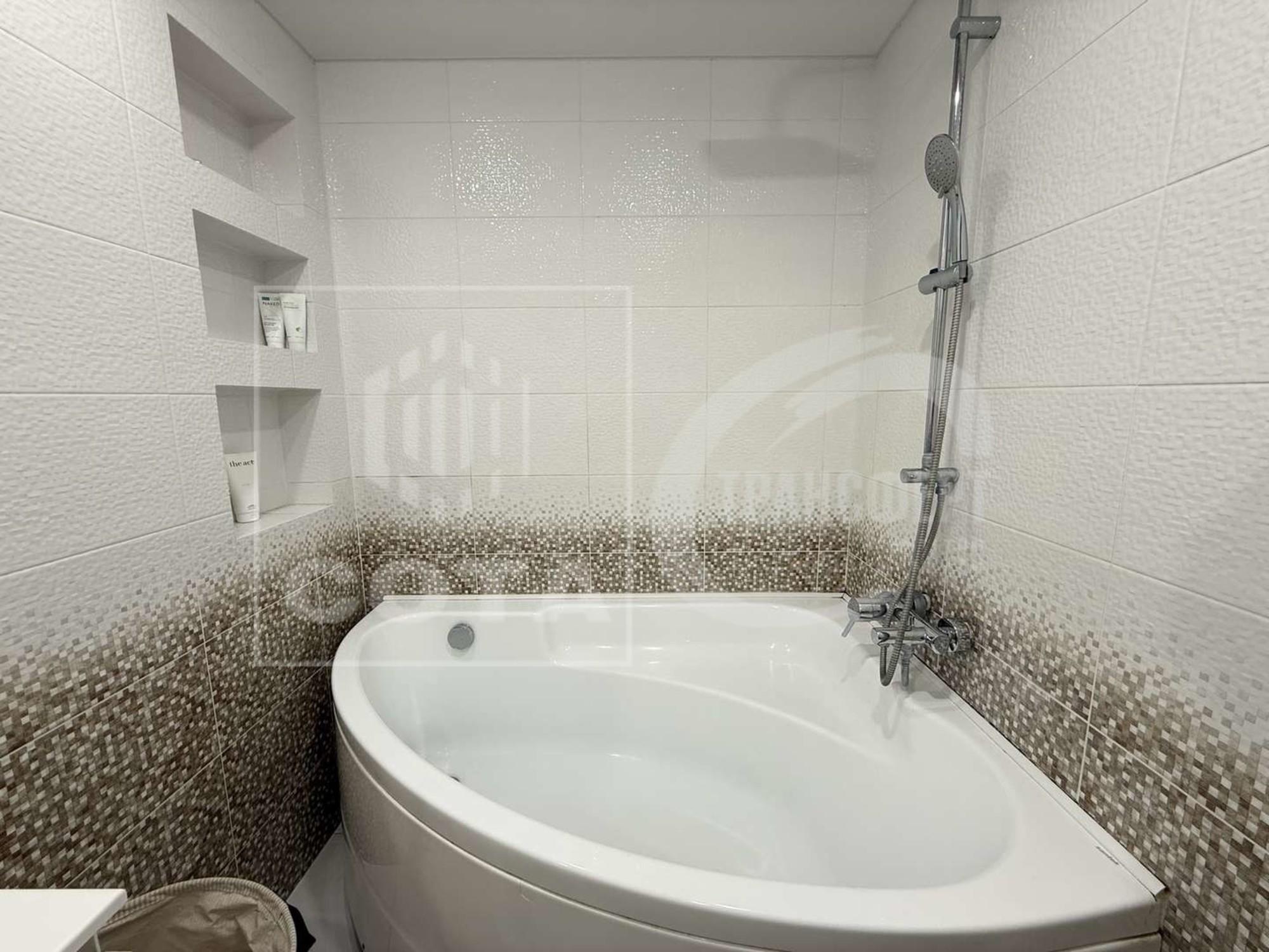 Купить квартиру за 7 100 000 рублей на Тепличная улица, 2 «Б»