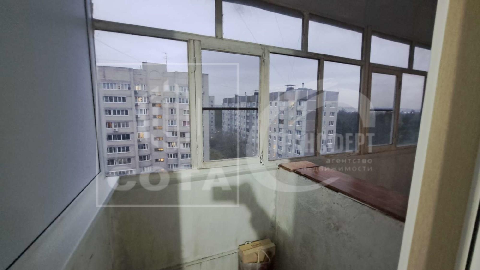 Купить квартиру за 3 300 000 рублей на Тепличная улица, 2