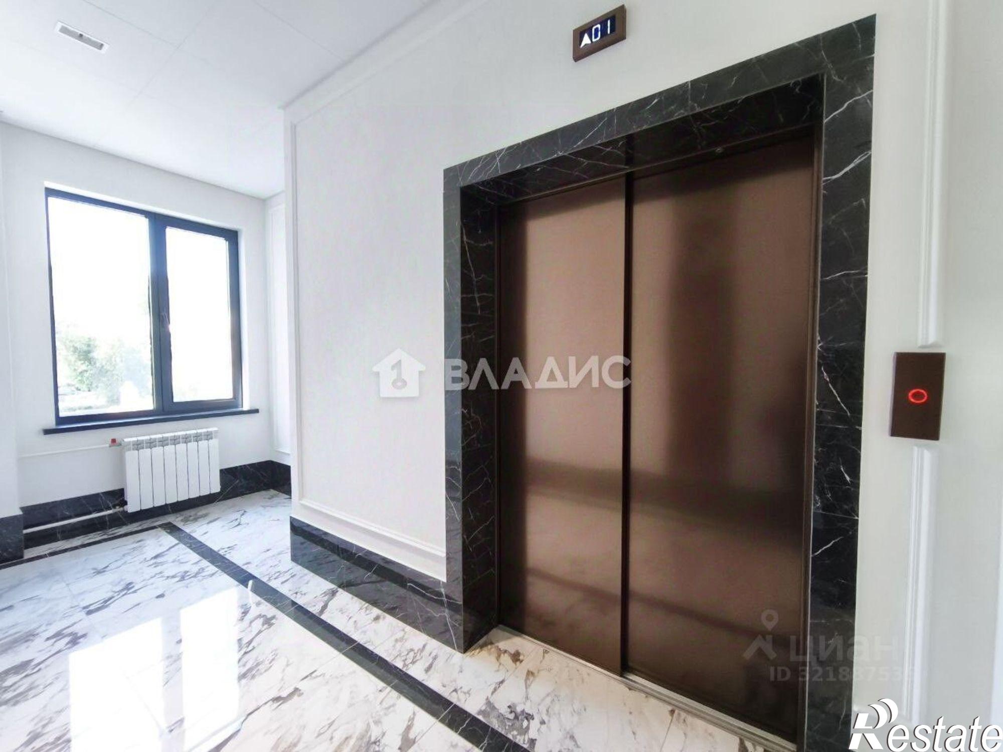 Сдать квартиру за 100 000 рублей на площадь Ленина, 6/1