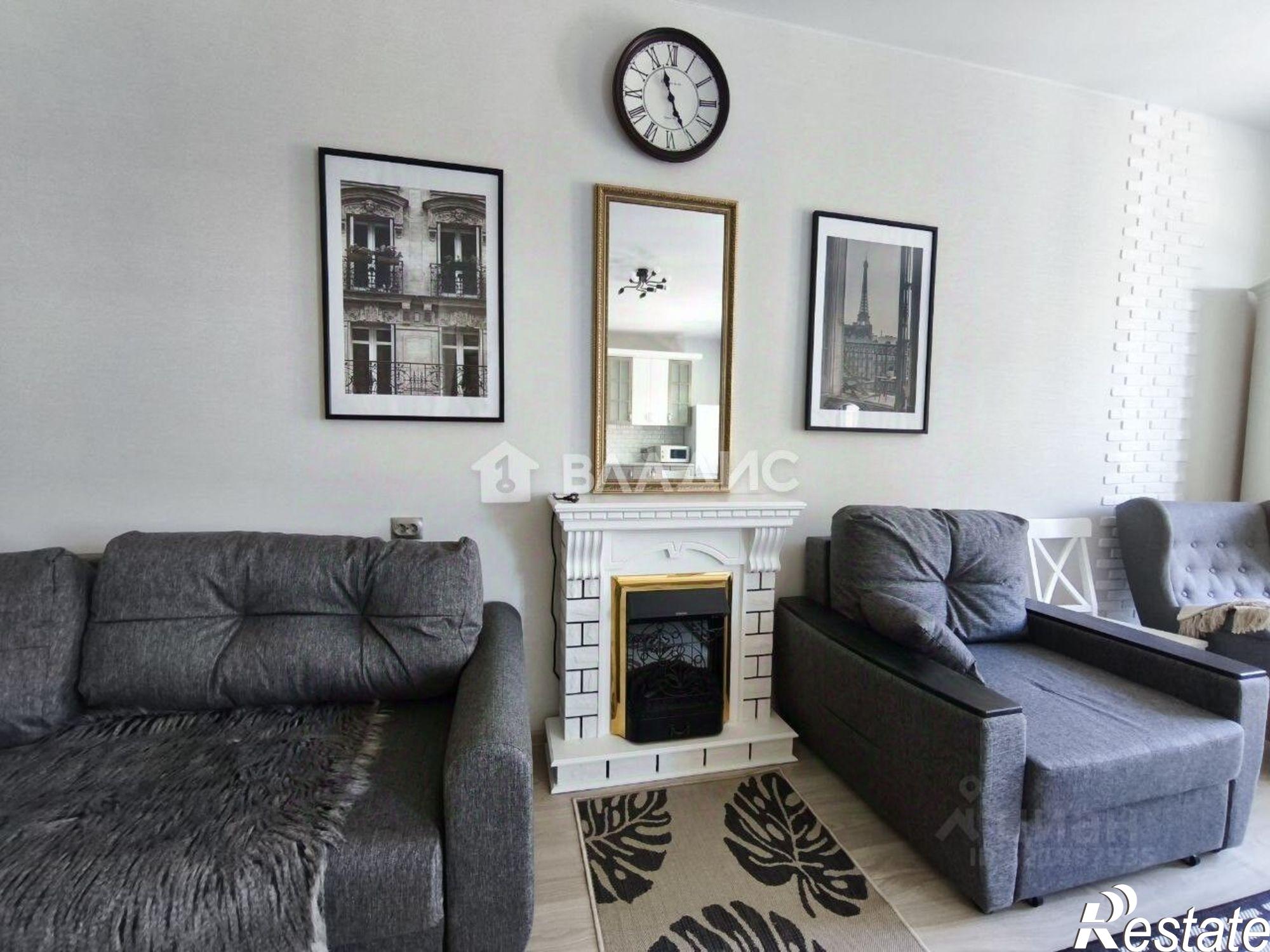 Сдать квартиру за 100 000 рублей на площадь Ленина, 6/1