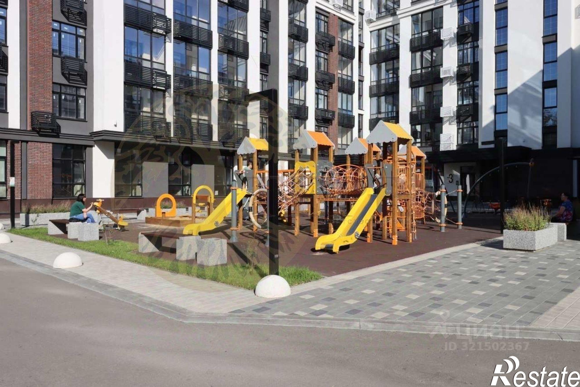 Купить квартиру за 12 300 000 рублей на Краснознамённая улица, 109/1