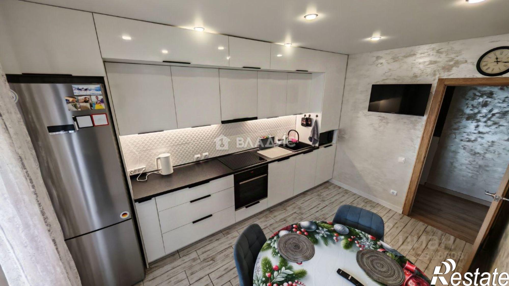 Купить квартиру за 7 800 000 рублей на Острогожская улица, 170/1