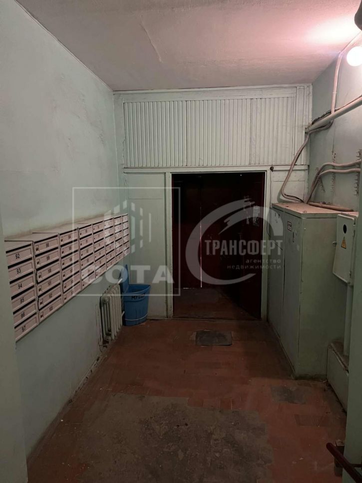 3-комн квартира Остужева улица, 28