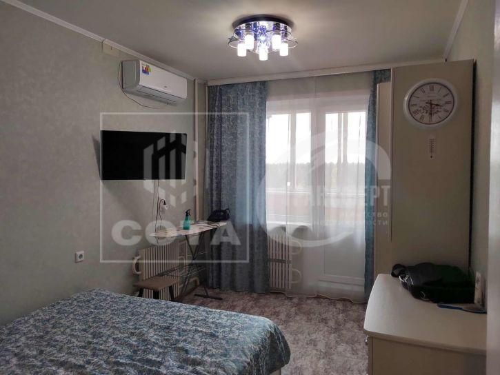 3-комн квартира 9 Января улица, 304А