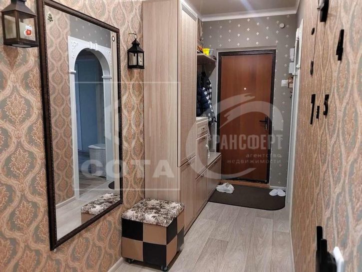 3-комн квартира 9 Января улица, 304А