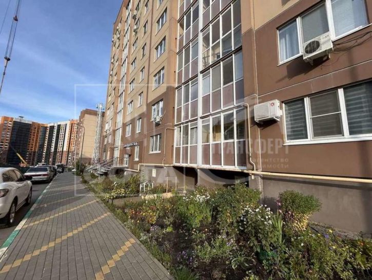 2-комн квартира Коренцова улица, 7