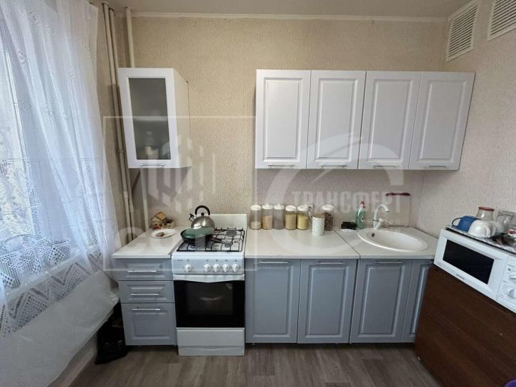 2-комн квартира Коренцова улица, 7