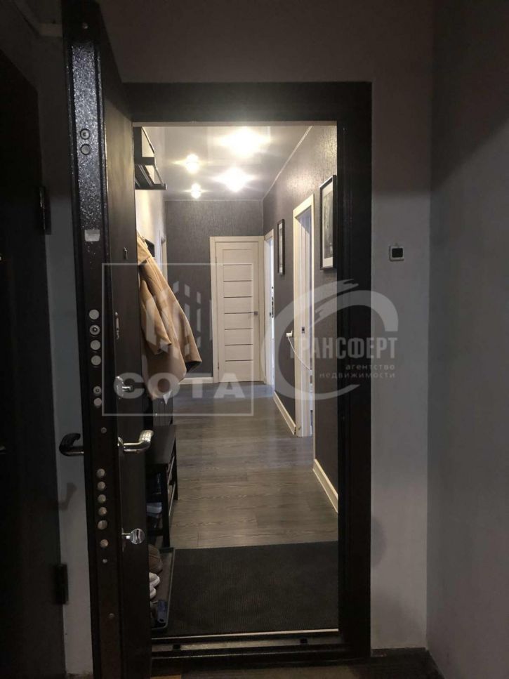 3-комн квартира 9 Января улица, 241/8