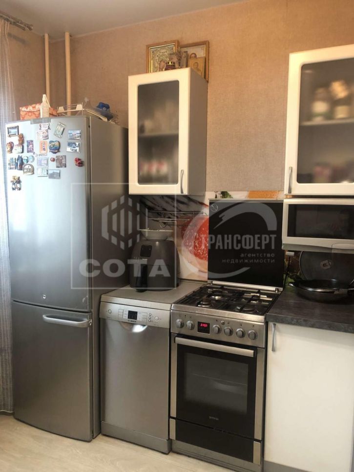 3-комн квартира 9 Января улица, 241/8