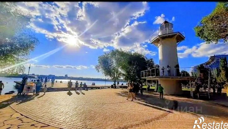 2-комн квартира Воронеж, улица Перевёрткина, 1/6