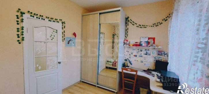 3-комн квартира улица Молодогвардейцев, 15,  д. 15