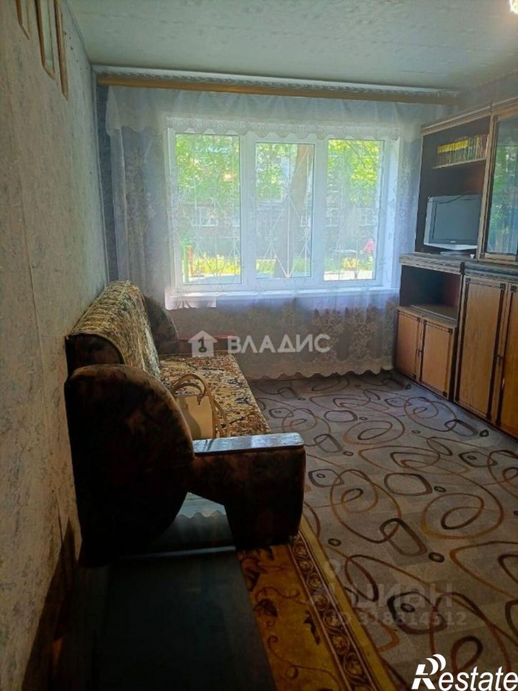 2-комн квартира улица Космонавта Комарова, 5,  д. 5