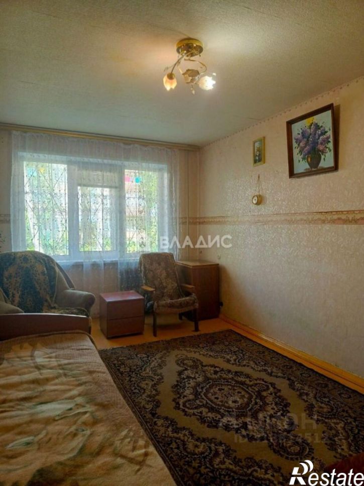 2-комн квартира улица Космонавта Комарова, 5,  д. 5