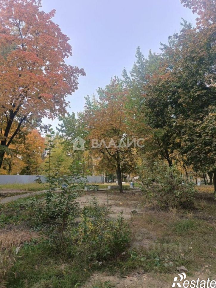 2-комн квартира улица Космонавтов, 10,  д. 10