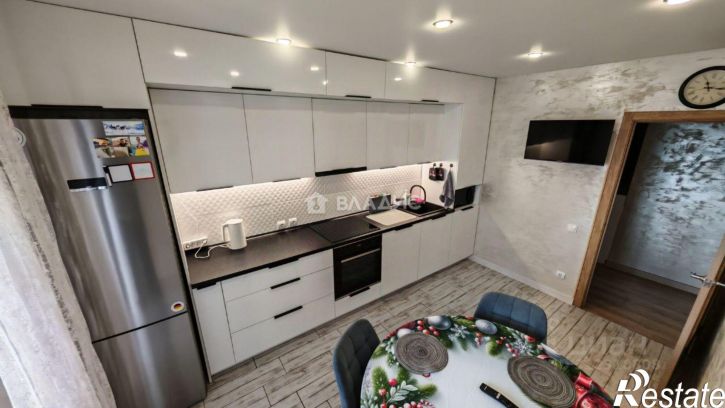 3-комн квартира Острогожская улица, 170/1,  д. 170/1