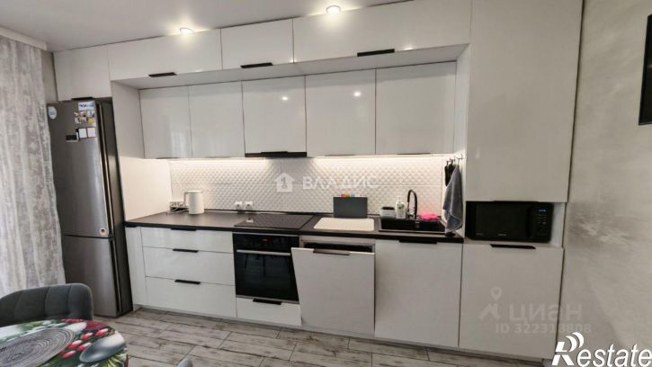 3-комн квартира Острогожская улица, 170/1,  д. 170/1