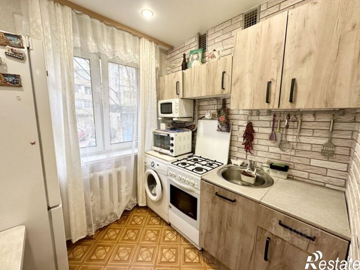 2-комн квартира улица Героев Сибиряков, 10,  д. 10